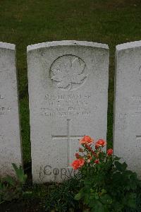 La Kreule Military Cemetery Hazebrouck - Irving, Hervey Logan