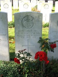 La Kreule Military Cemetery Hazebrouck - Knagg, Fredrick Septimus