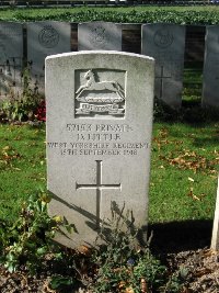La Kreule Military Cemetery Hazebrouck - Little, David