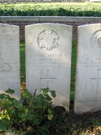 La Kreule Military Cemetery Hazebrouck - Martin, Reginald