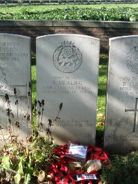 La Kreule Military Cemetery Hazebrouck - Mealing, A