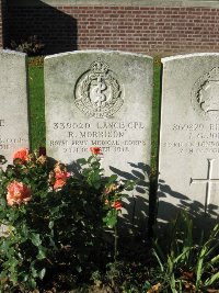 La Kreule Military Cemetery Hazebrouck - Morrison, R