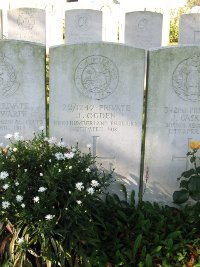La Kreule Military Cemetery Hazebrouck - Ogden, James