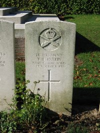 La Kreule Military Cemetery Hazebrouck - Parkin, Thomas Henry
