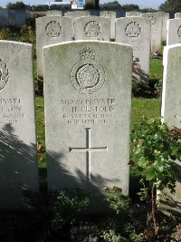 La Kreule Military Cemetery Hazebrouck - Penfold, Charles Henry