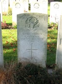 La Kreule Military Cemetery Hazebrouck - Ratcliffe, Tom
