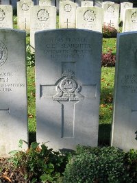 La Kreule Military Cemetery Hazebrouck - Slaughter, C E