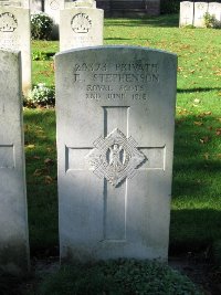 La Kreule Military Cemetery Hazebrouck - Stephenson, E