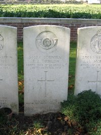 La Kreule Military Cemetery Hazebrouck - Thurlow, Edward James