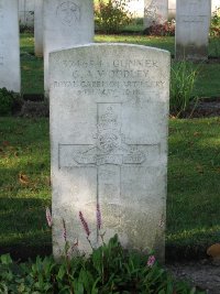 La Kreule Military Cemetery Hazebrouck - Woodley, G A