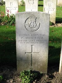 La Kreule Military Cemetery Hazebrouck - Wright, Frank
