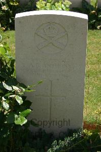 Namps-Au-Val British Cemetery - Anthony, A G