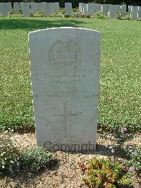 Sangro River War Cemetery - Awcock, Peter