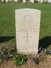 Sangro River War Cemetery - Baker, Joseph William