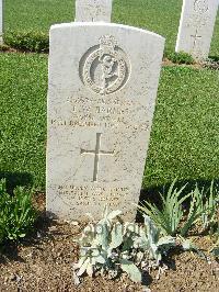 Sangro River War Cemetery - Barnes, Leslie William