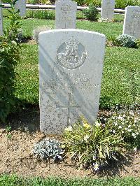 Sangro River War Cemetery - Barnfather, Fenwick