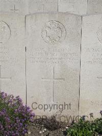 Noeux-Les-Mines Communal Cemetery - Wenham, Alfred Henry