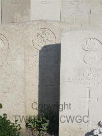 Noeux-Les-Mines Communal Cemetery - Willmott, H