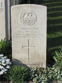 Noeux-Les-Mines Communal Cemetery - Wingard, Hume Sanders