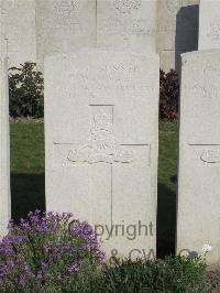 Noeux-Les-Mines Communal Cemetery - Wyatt, Thomas William