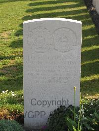 Noeux-Les-Mines Communal Cemetery - Young, M. C. De Bude