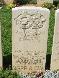 Cassino War Cemetery - Beaumont, Arturo