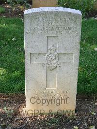 Cassino War Cemetery - Boyd, James