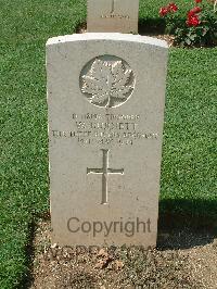 Cassino War Cemetery - Burnett, Walter