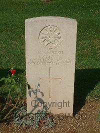 Cassino War Cemetery - Carnell, Eric