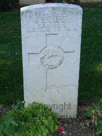 Cassino War Cemetery - Creasy, Frank Edward