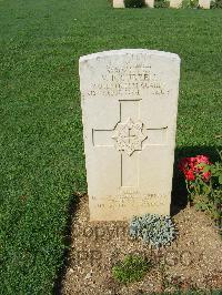 Cassino War Cemetery - Currell, Vivian Ralph