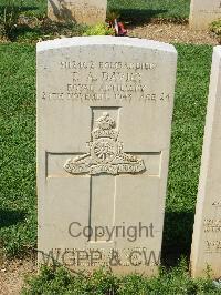 Cassino War Cemetery - Davies, Trevor