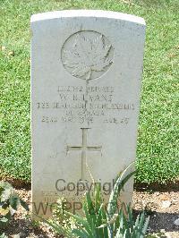 Cassino War Cemetery - Evans, Walton Byron