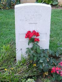 Cassino War Cemetery - Fraser, James William