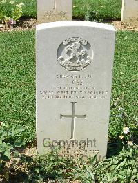 Cassino War Cemetery - Gee, John