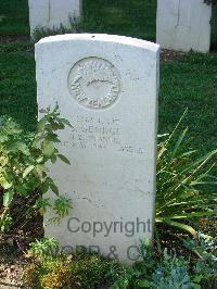 Cassino War Cemetery - George, Sonny