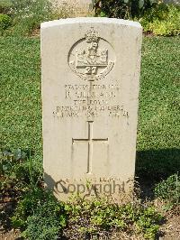 Cassino War Cemetery - Gilliland, Robert