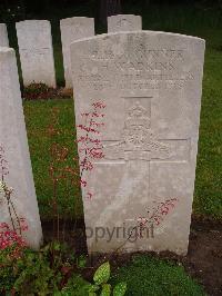 Etaples Military Cemetery - Adkins, Henry William