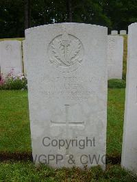 Etaples Military Cemetery - Agnew, George