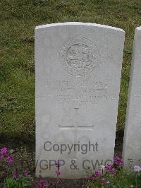 Etaples Military Cemetery - Agnew, James