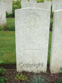 Etaples Military Cemetery - Alexander, A