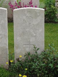 Etaples Military Cemetery - Aley, E J