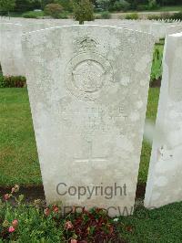 Etaples Military Cemetery - Alldritt, Thomas Frederic Lionel