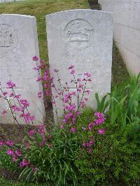 Etaples Military Cemetery - Allen, J S