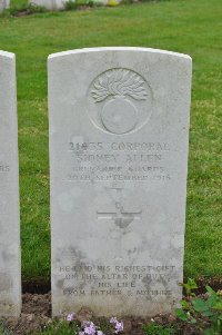 Etaples Military Cemetery - Allen, Sidney