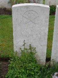 Etaples Military Cemetery - Allison, A