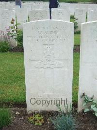 Etaples Military Cemetery - Amess, W