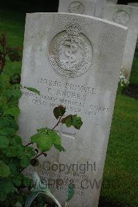 Etaples Military Cemetery - Anders, T