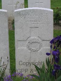 Etaples Military Cemetery - Anderson, Albert Percy