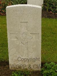 Etaples Military Cemetery - Anderson, Charles Ogilvy